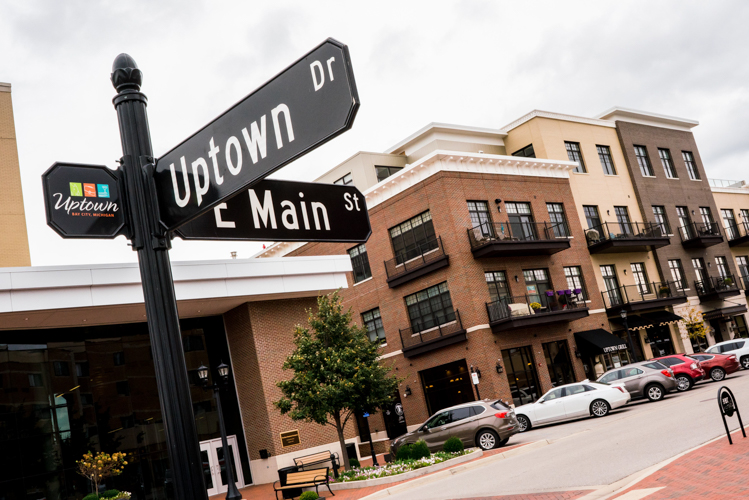 Bay City. Photos by Phil Eich.