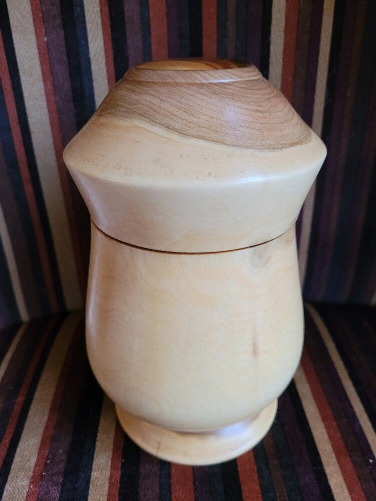 Kershner made an urn for Cheryl Levy.