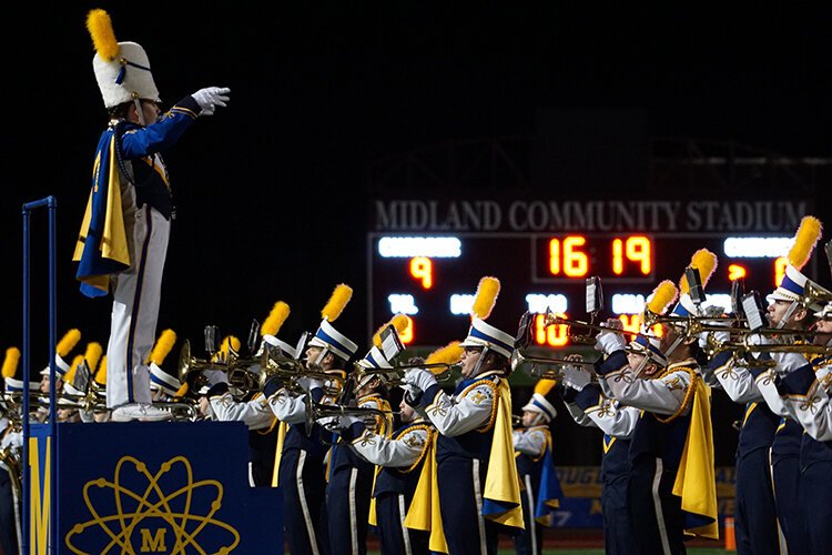 Midland High's band plays on Oct. 22. (Crystal Gwizdala)