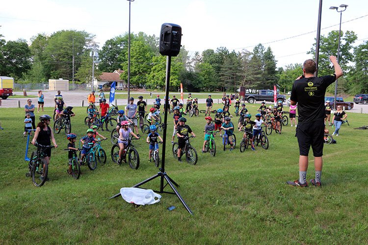 At the beginning of every meetup, Brey says the Crew goes through about 15 minutes of basics. 