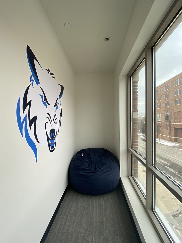 There are two small, private study rooms in the back facing Ashman Street. 