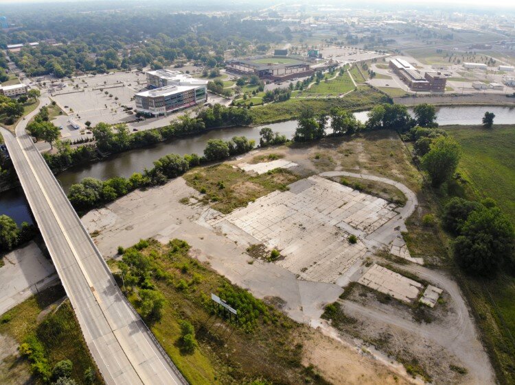 The future site of Poseyville Riverside Park, with East End and Dow Diamond in the background.