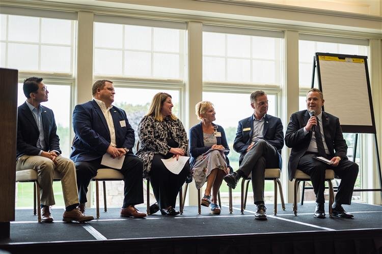 Robin Zang (Trinseo), Tim Lacey (DuPont), Heather Gallegos (Dow), Diane Postler-Slattery (MidMichigan Health), Dave Midkiff (Corteva) and Dan Kaczynski (SK Saran) discuss the diverse business climate.