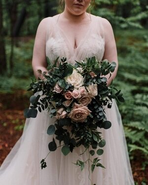 One of Tiffin's bridal arrangements for a recent wedding.