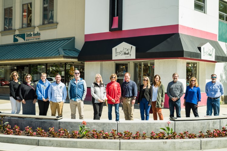 The Outdoor Recreation Advisory Council in front of Little Forks Outfitters.