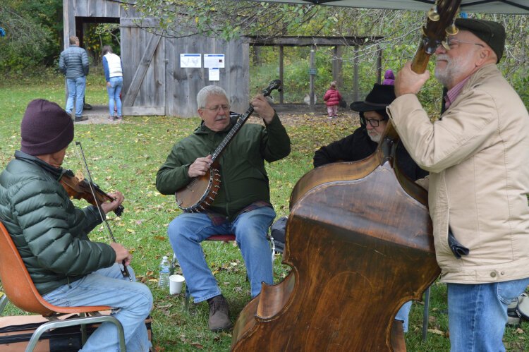 Swollen Fingers Band at Fall Fest