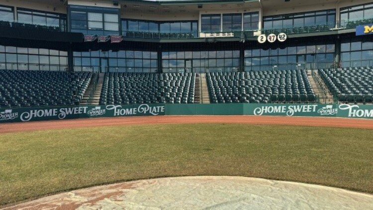 New wall padding system encompasses the entire playing field.