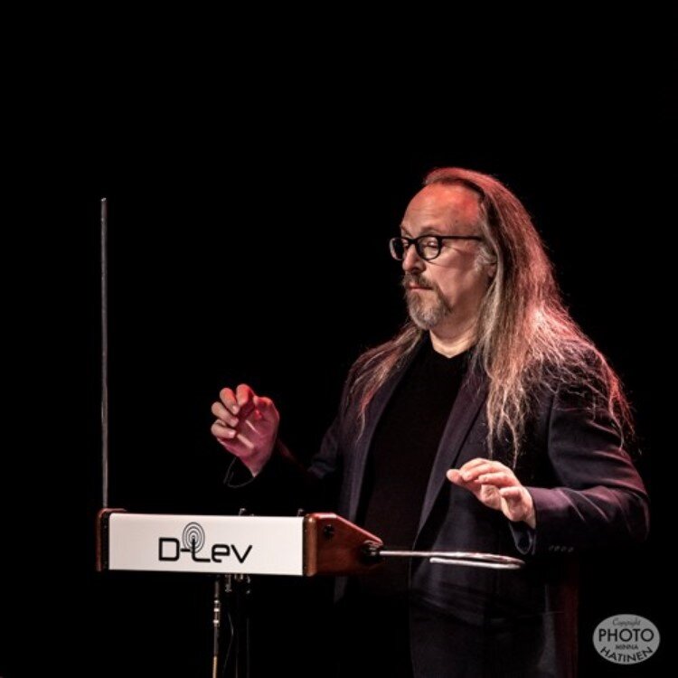 Rob Schwimmer will perform at the MSO concert on October 7.