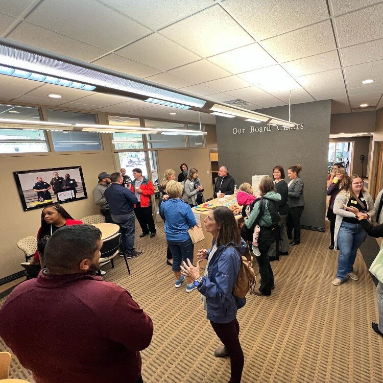 Neighboring Week gathering at the Midland Area Community Foundation in Center City.