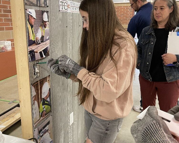 Build Like A Girl features several hands-on activities.