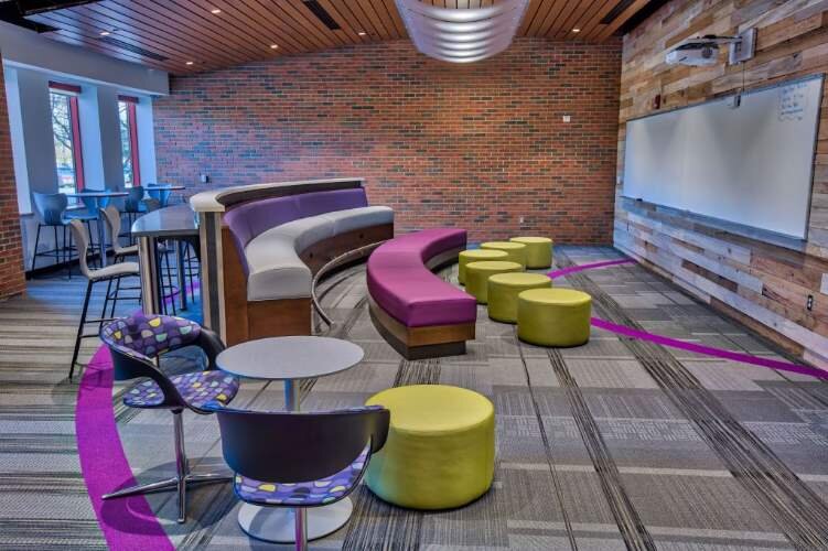 SVSU Pioneer Hall-Today’s learning studios are flexible spaces that allow for small and large group work with integrated technology.