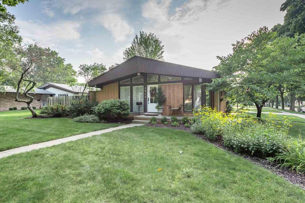 Fully updated and budget friendly, 2917 Dina is full of character.