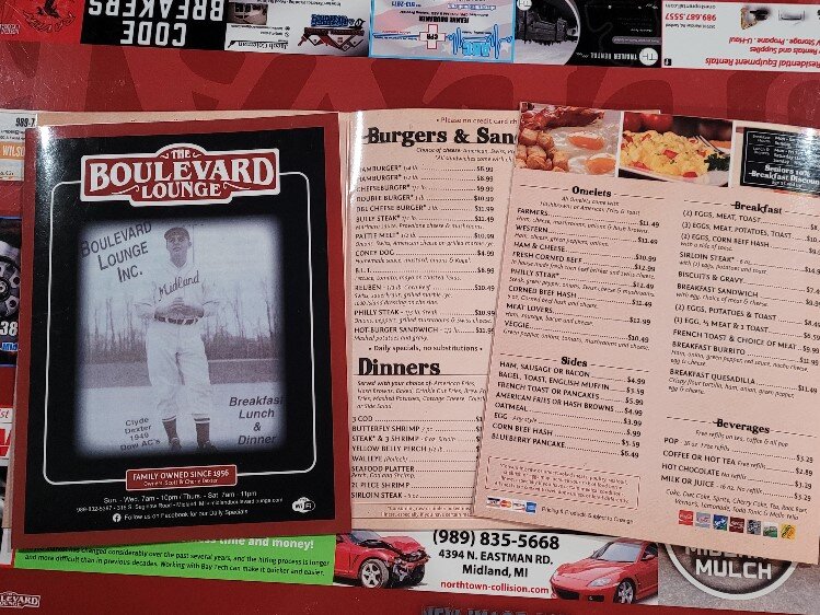 Breakfast, lunch, and dinner is served at the Boulevard Lounge.