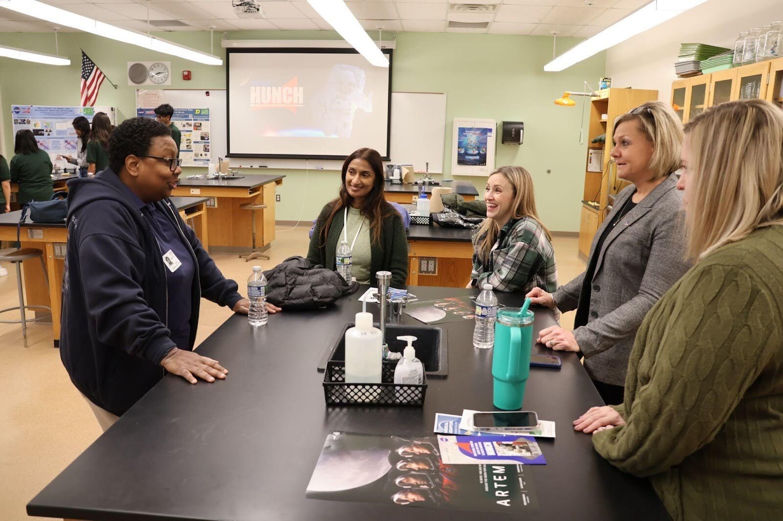 Nancy Hall from the NASA HUNCH program speaks with members of Midland Public Schools’ curriculum department. 