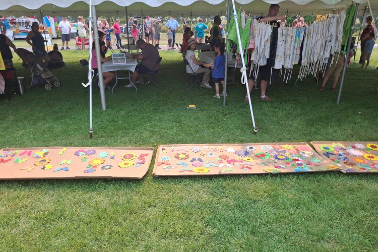 Younger attendees flocked to the Kids’ Zone for face painting, games, and crafts.