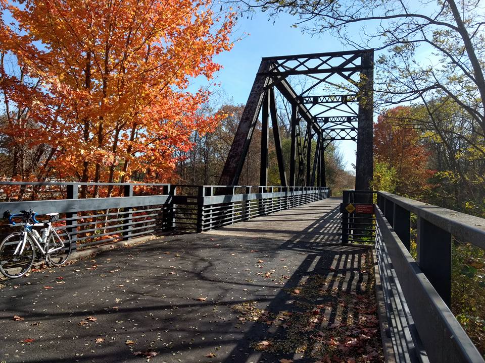 An autumn day on bridge