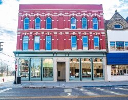Liberty Harbor is a municipal marina that includes 99 boat slips, a concession stand building, and parking lot. It is located near playgrounds and the Midland Street entertainment district.
