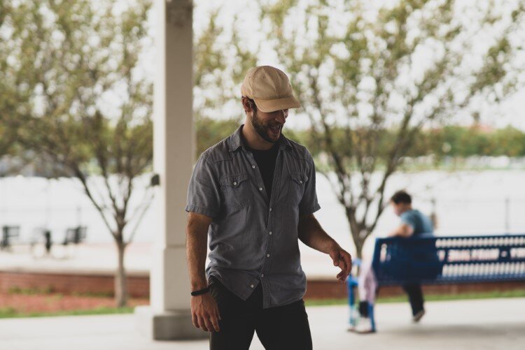 During the day-long event, VanDenBoom and other artists interacted with the crowd, offering tap dancing tips and posing for photos.