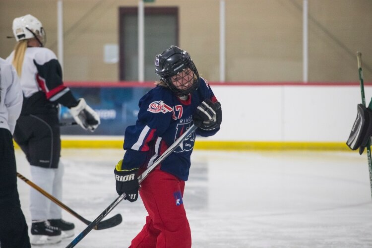 On a recent Wednesday night, about 15 women including Tiffany Muylle showed up to play ice hockey.