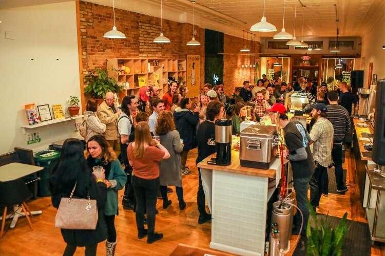 Coffee lovers and baristas packed the house for the throwdown, choosing their favorite designs, enjoying each other’s company, and, of course, sipping lattes.