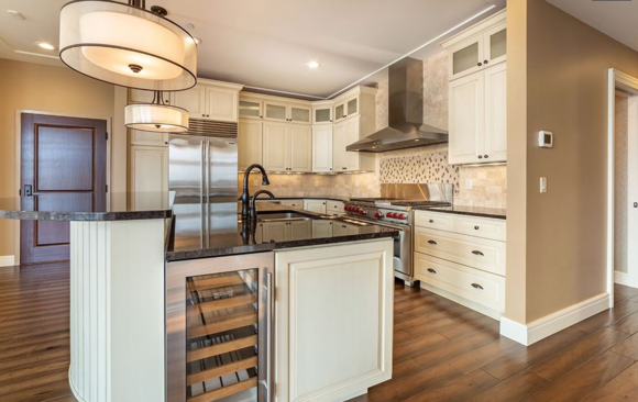 Built in 2014, this beauty sits atop one of the Uptown mixed-use developments, giving you easy access to restaurants and entertainment.