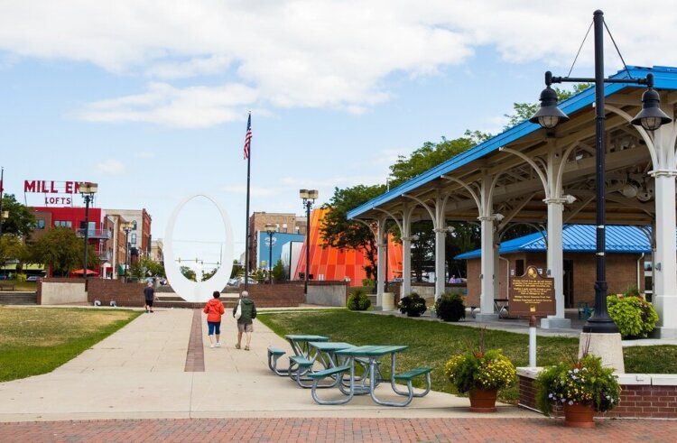 Summer concert season is under way. People and music fill Wenonah Park, Veterans Memorial Park, Uptown Bay City, Downtown Bay City, and the Midland Street Entertainment District.