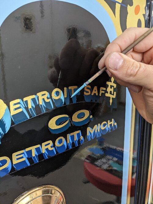 Justin Stilson was working in a Saginaw bodyshop when he discovered his interest in old-fashioned hand lettering and pinstriping.