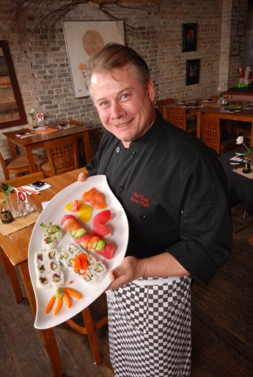 From burgers to sushi, you’ll find a dining experience for everyone in one of Bay City’s business districts. This year, outdoor dining is available downtown and along Midland Street. (Photo courtesy of Great Lakes Bay Area CVB)