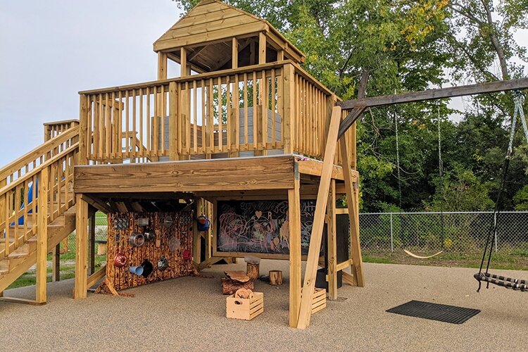 Encompass subscribes to a nature-based program. Children go outside and play at least twice a day, year-round.