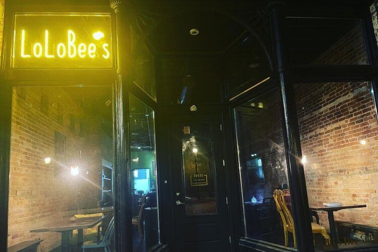 LoLoBee's Lounge lights up Linn Street, just a short walk from Midland Streets eateries and bars.