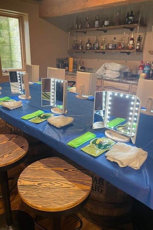 The business sets up more than places to sleep. For example, beauty bars are a popular option.