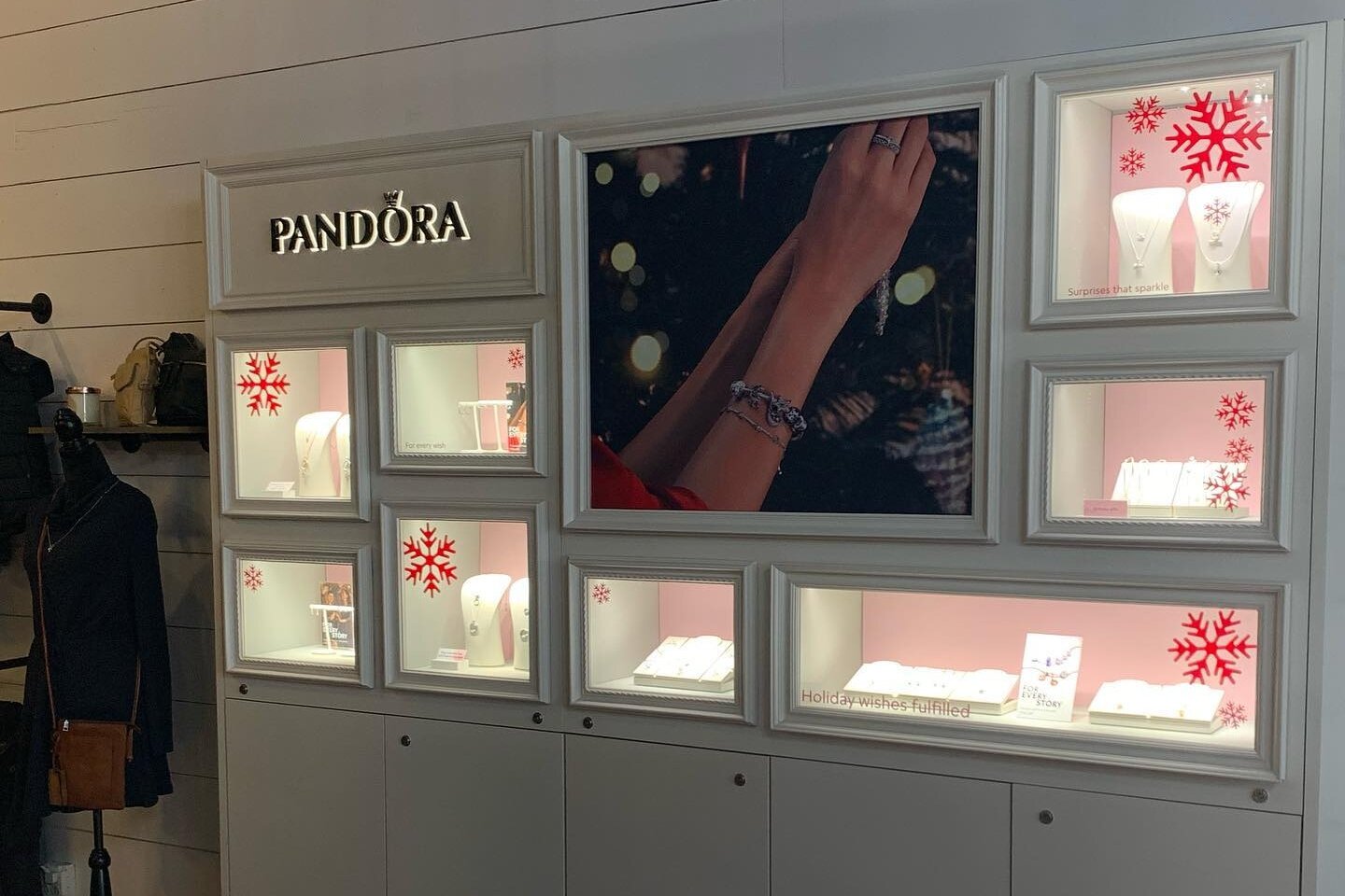 Pandora Jewelry hasn't been available in Downtown Bay City for about three years. That changed when ellie & isabelle opened.