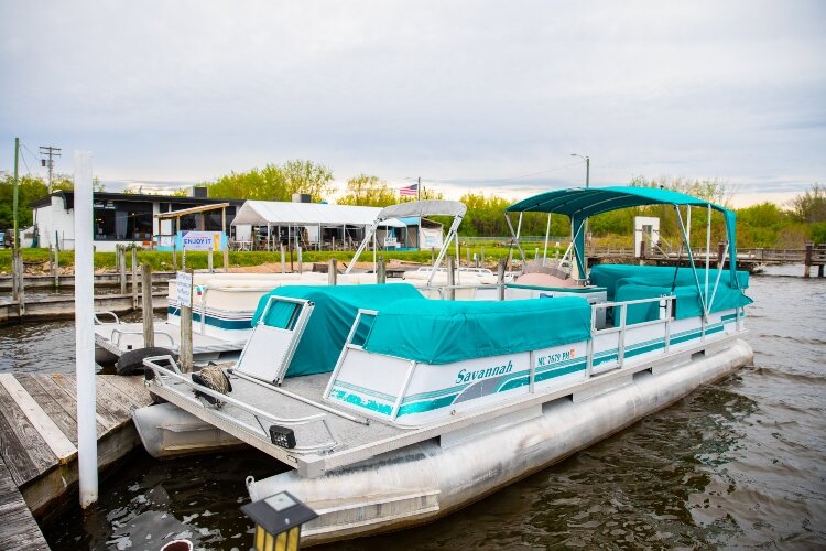 'Petoon-yah' can carry as many as 14 people for a day on the water.